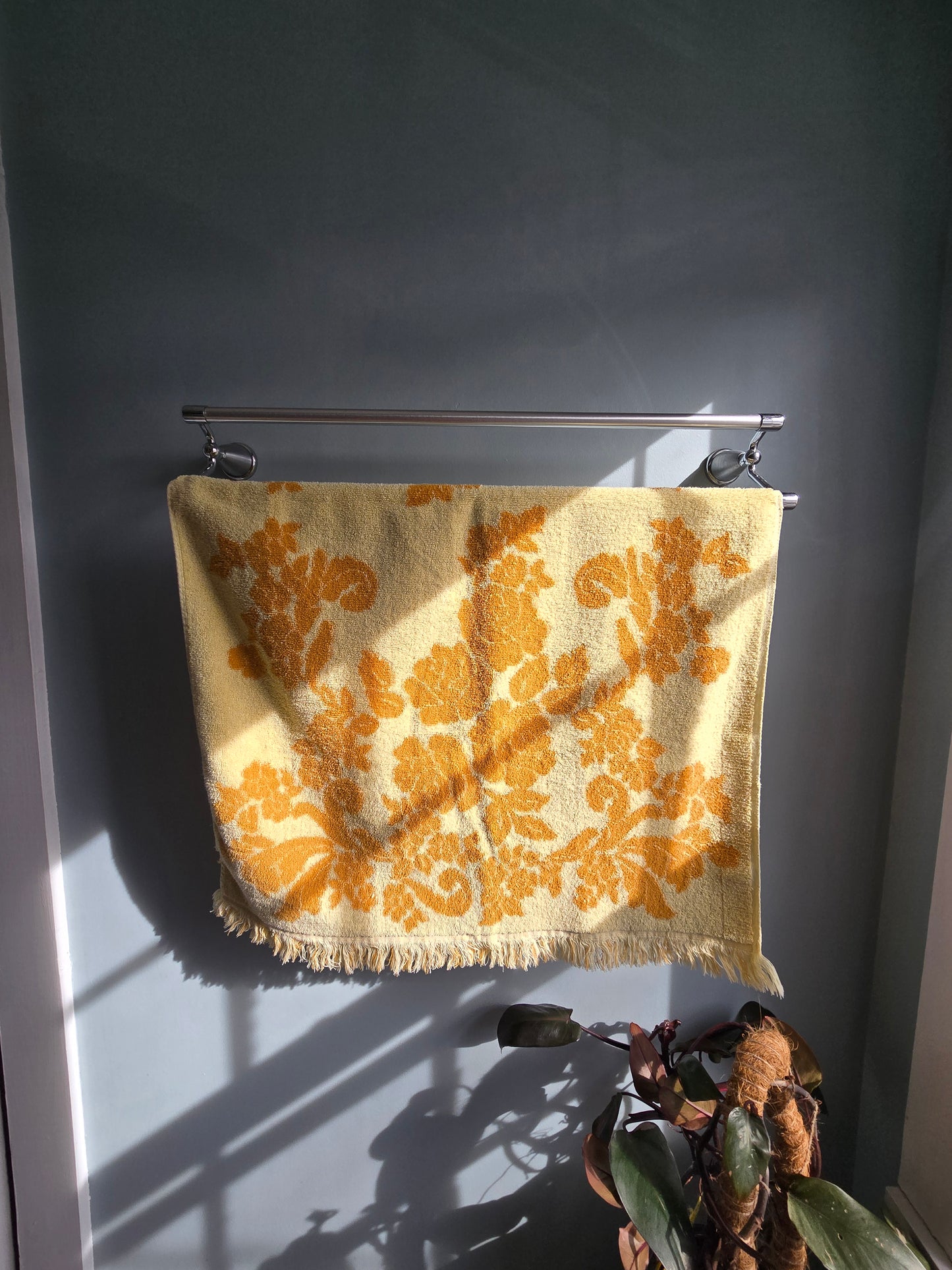 Vintage Cannon Mills Co Monticello Body Towel