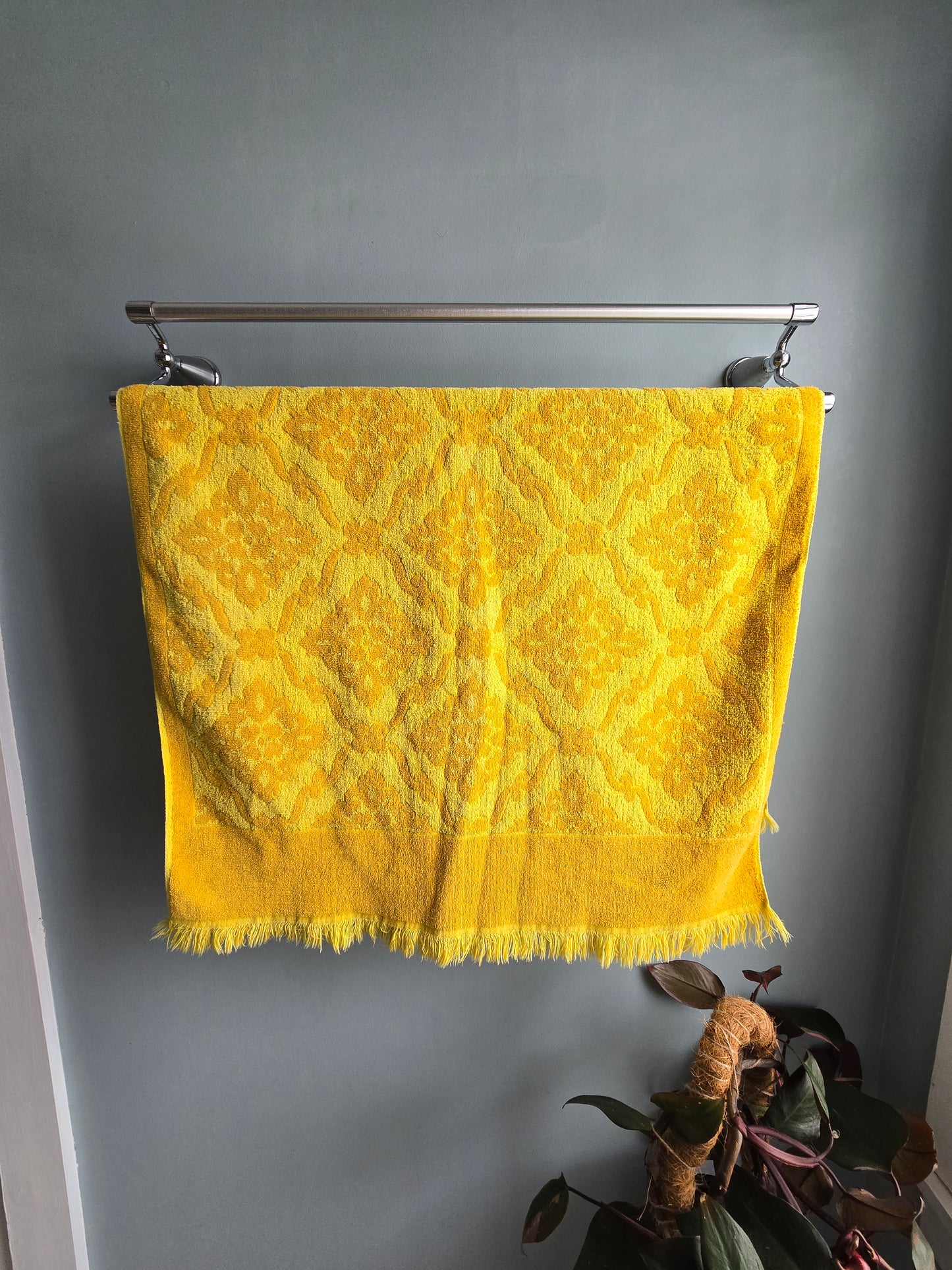 Vintage St Mary's Mustard Yellow Jacquard Bath Towel