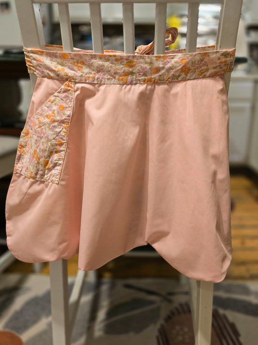 Double-sided Vintage Floral Scalloped Waist Apron with small pocket