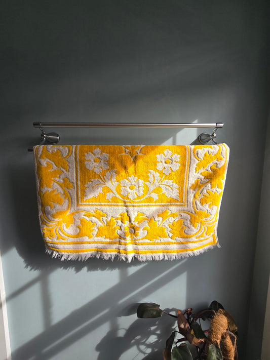 Vintage Sears Drylon Floral Bath Towel