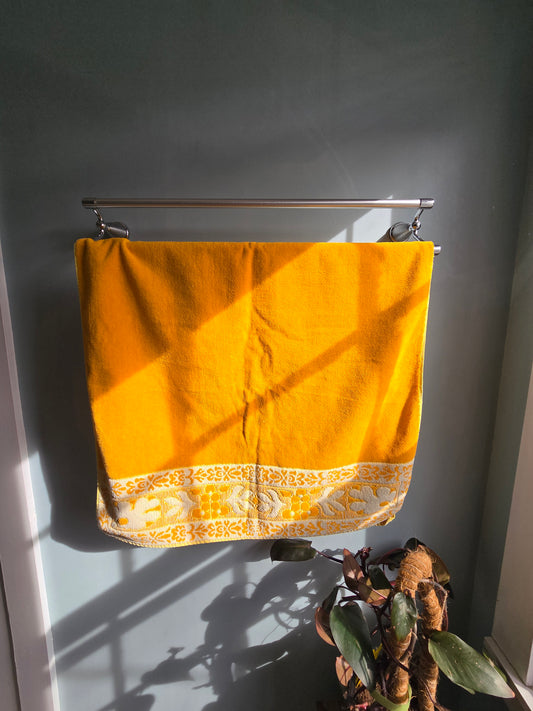 Stevens Utica Fine Art Collection Body Towel