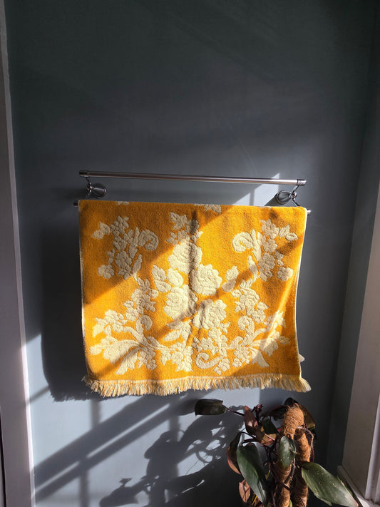 Vintage Cannon Mills Co Monticello Body Towel
