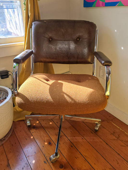 Mid-century Modern Chrome and Leatherette Office Chair